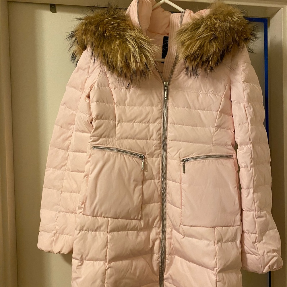 Women light pink puffer coat
